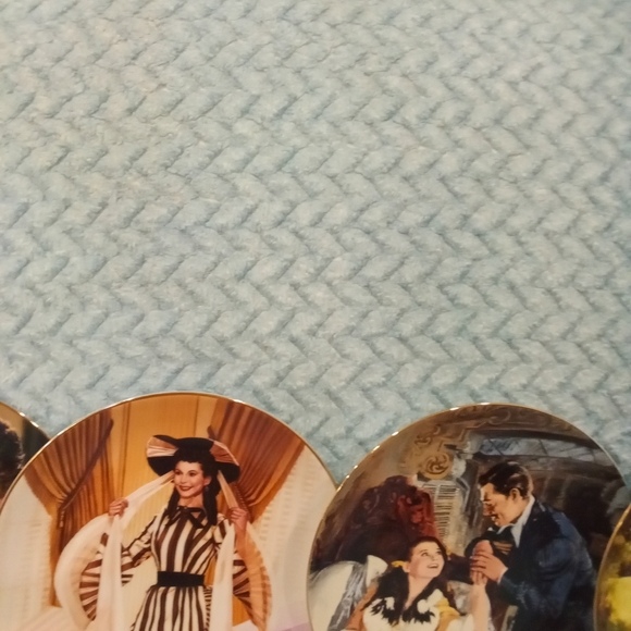 50+ Gone with the Wind Collectors Plates - Picture 7 of 16